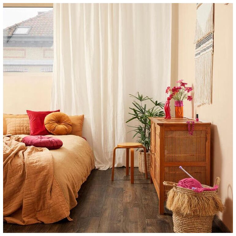 Panele Java Brown 62003079 w ciepłym brązie z widocznym rysunkiem słojów i matowym wykończeniem - zdjęcie nr: 4