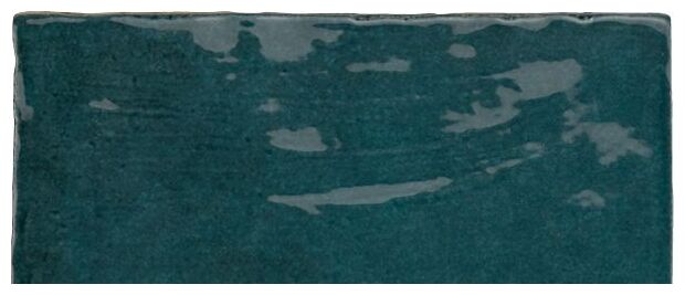 Błyszcząca płytka ścienna LA Riviera Quetzal w kolorze ciemnego turkusu z subtelną fakturą - zdjęcie nr: 2