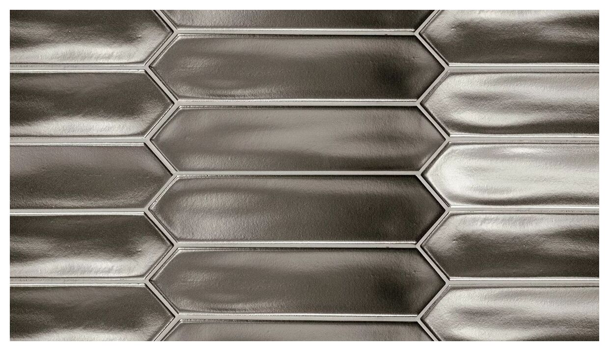 Matowa płytka ścienna Lanse Silver 5x25 o podłużnym sześciokątnym kształcie w srebrnym odcieniu