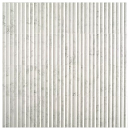 Matowa płytka ścienna Wynn Marble 15x30 z wyraźnymi pionowymi żłobieniami i subtelnym wzorem marmuru - zdjęcie nr: 2