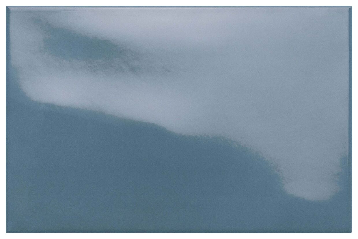 Duża płytka Chroma Blue M00M w głębokim niebieskim odcieniu o błyszczącej powierzchni