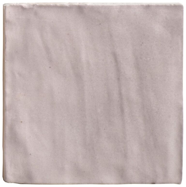 Matowa płytka Sahn Pink 10x10 w subtelnym różowym odcieniu o delikatnej fakturze
