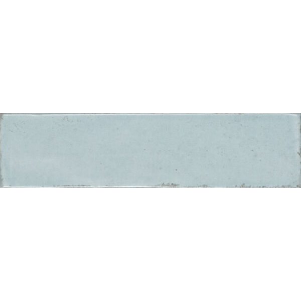 Niebieska płytka ścienna Calpe SKY o matowej powierzchni i wzorze cegiełki w rozmiarze 7,5x30 cm